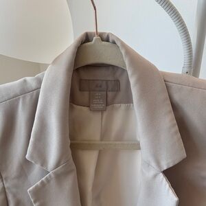 H&M Women's Light Gray Blazer